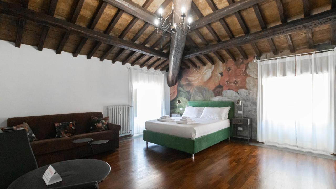 Italianway - Barberini Elegantia Apartments Roma Exterior photo