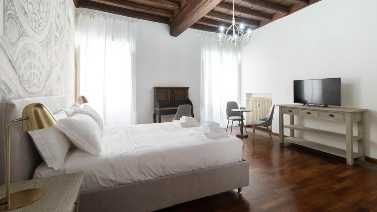 Italianway - Barberini Elegantia Apartments Roma Exterior photo